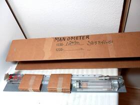 1230-12 Dwyer Instruments Inc. With M S430 Manometer Wall Mount Unused 1230-12 Dwyer Instruments Inc. With M S430 Manometer Wall Mount Unused