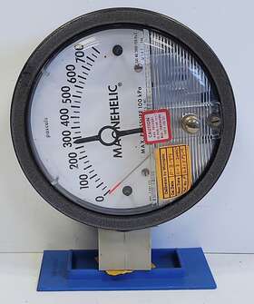 2000-750pa Dwyer Magnehelic Differential Pressure Gauge 2000-750pa Dwyer Magnehelic Differential Pressure Gauge