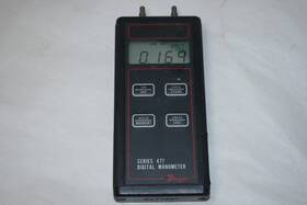 477-3-fm Dwyer 477477 Series 477 Handheld Digital Manometer 0-200.00 In W.c 30 Psi