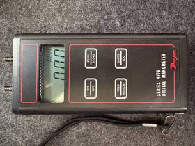 Dwyer 4778-3 Deries 477b Digital Manometer Model