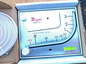 67-340059-00 Dwyer Mark Ii Manometer Model 25 New Pressure Gauge