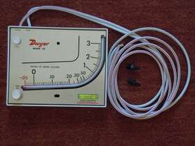 T14t Dwyer Mark Ii Manometer Model 25 -.05 To 3.0 Inches Works
