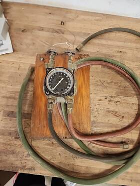 226-37629 Itt Barton Pressure Indicator With Valves And Hoses 0-45 Psi 226-37629 Itt Barton Pressure Indicator With Valves And Hoses 0-45 Psi