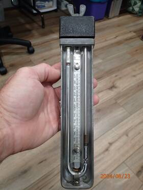 Rc-4614 Meriam U Type Manometer Cleveland Ohio Rc-4614 Meriam U Type Manometer Cleveland Ohio