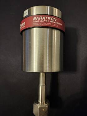 D27b11tcec0b0 Mks Baratron Dual Range Manometer - 10 Torr D27b11tcec0b0 Mks Baratron Dual Range Manometer - 10 Torr