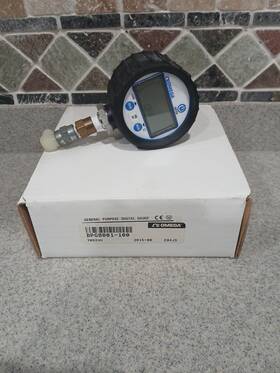 Dpg8001-100 Omega Digital Pressure Gauge 100 Psi Great Condition Works Perfect Dpg8001-100 Omega Digital Pressure Gauge 100 Psi Great Condition Works Perfect
