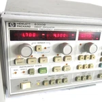 Hp Hewlett Packard 8350B Sweep Oscillator W/ 86235A Rf Plug In Powers On. Fixed Price $269.99.